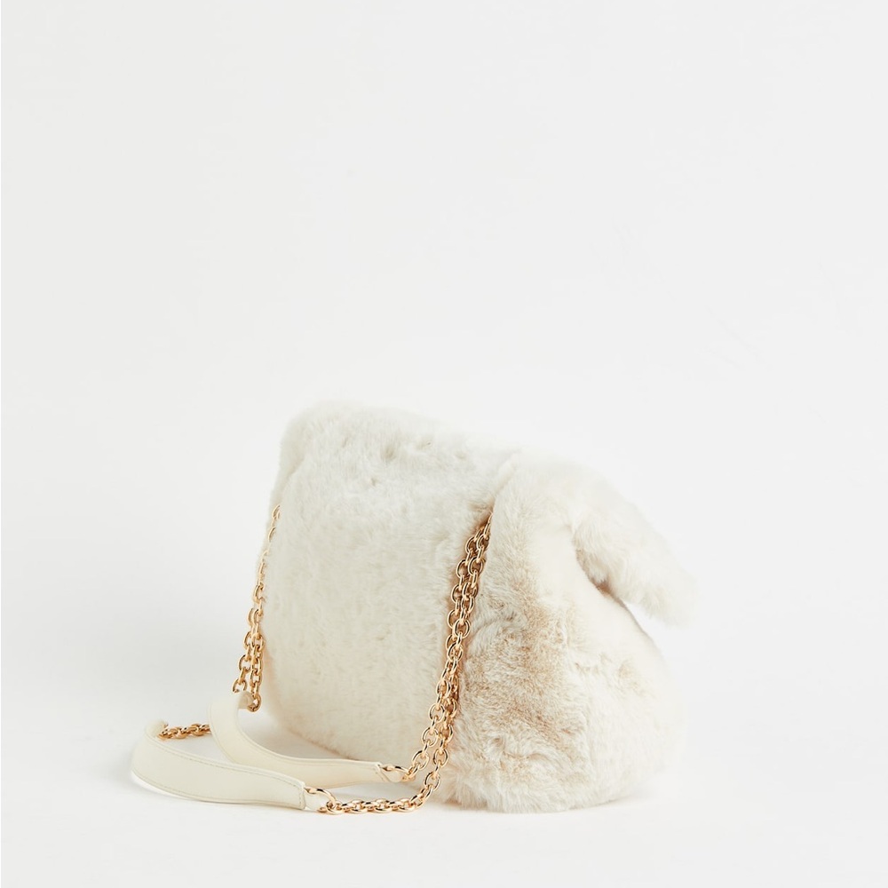 H&M faux fur gold chain shoulder bag Elegant Cream Faux Fur Shoulder Bag nwot - Picture 3 of 14